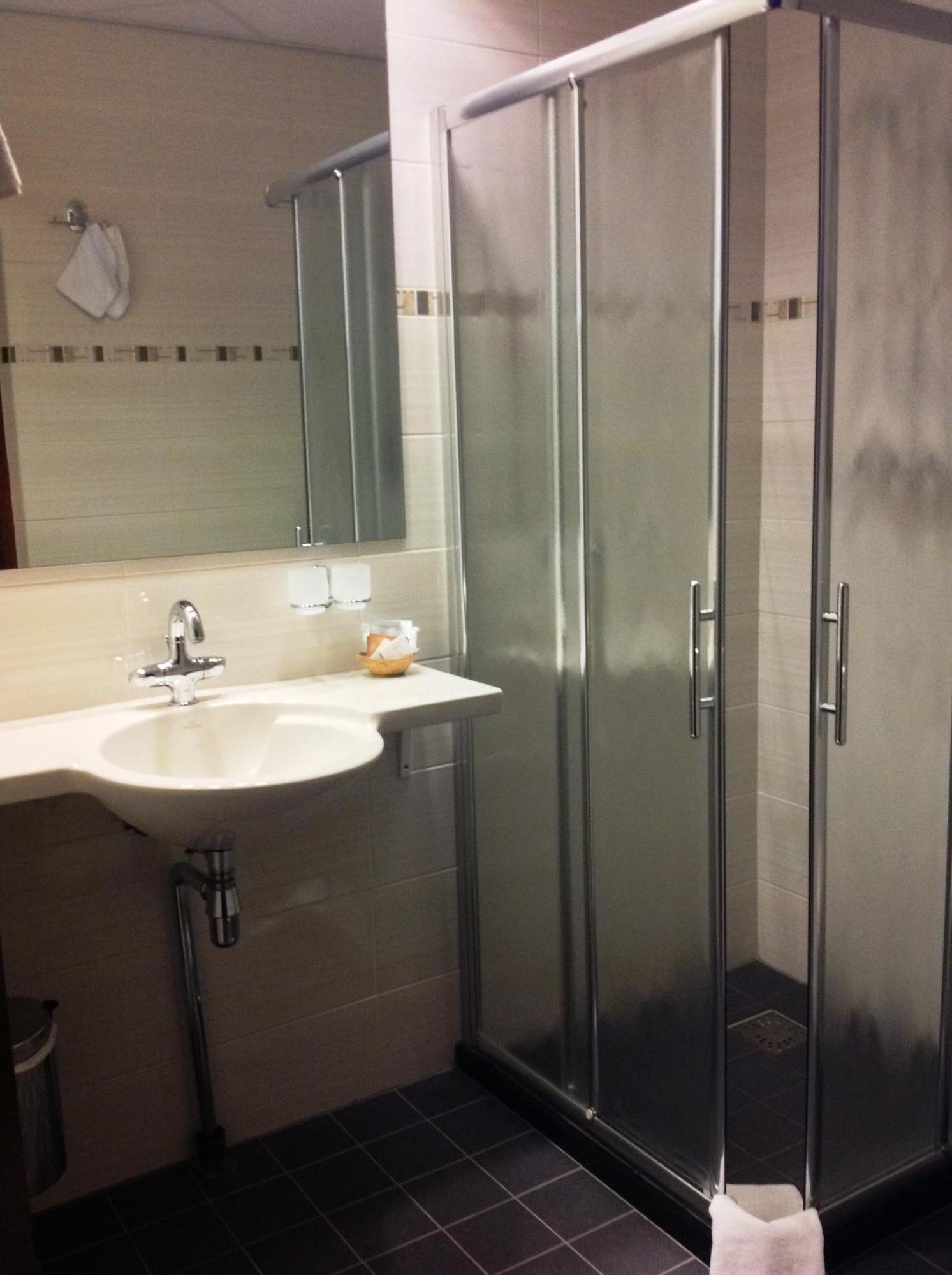 Suydersee Hotel เอนเคาเซิน ภายนอก รูปภาพ